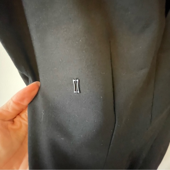 NWT Kit and Ace Serenity Holiday Dress in Black - Picture 4 of 7